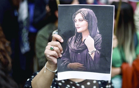 «جائزة ساخاروف» لمهسا أميني تُسلَّم في ظل غياب عائلتها «جائزة ساخاروف» لمهسا أميني تُسلَّم في ظل غياب عائلتها